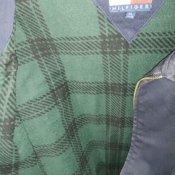 Vintage Men's Tommy Hilfiger Windbreaker - Picture 6 of 12